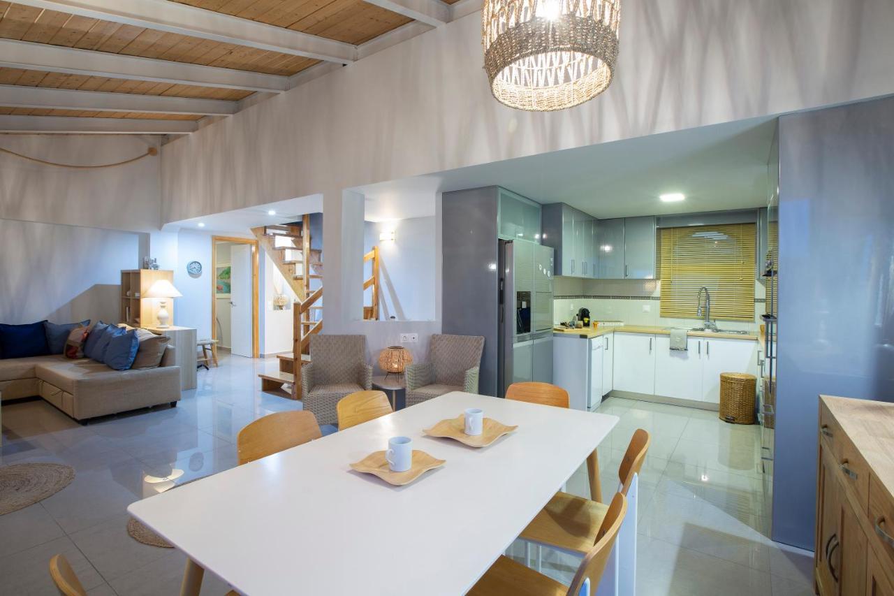 Skai Two Floor Apartment Vasilikí Eksteriør bilde